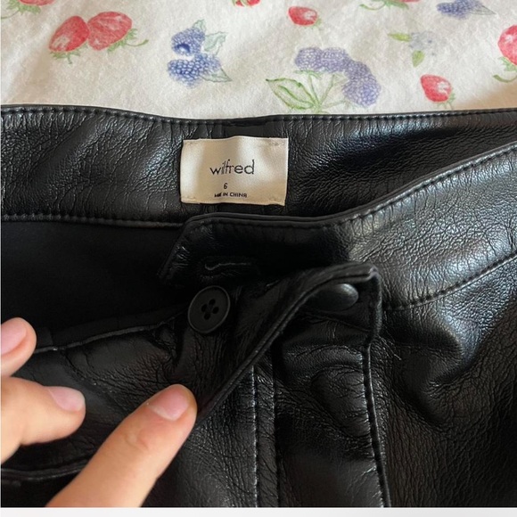 Aritzia black leather pants - Picture 3 of 3